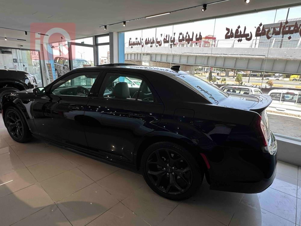 كرايسلر 300